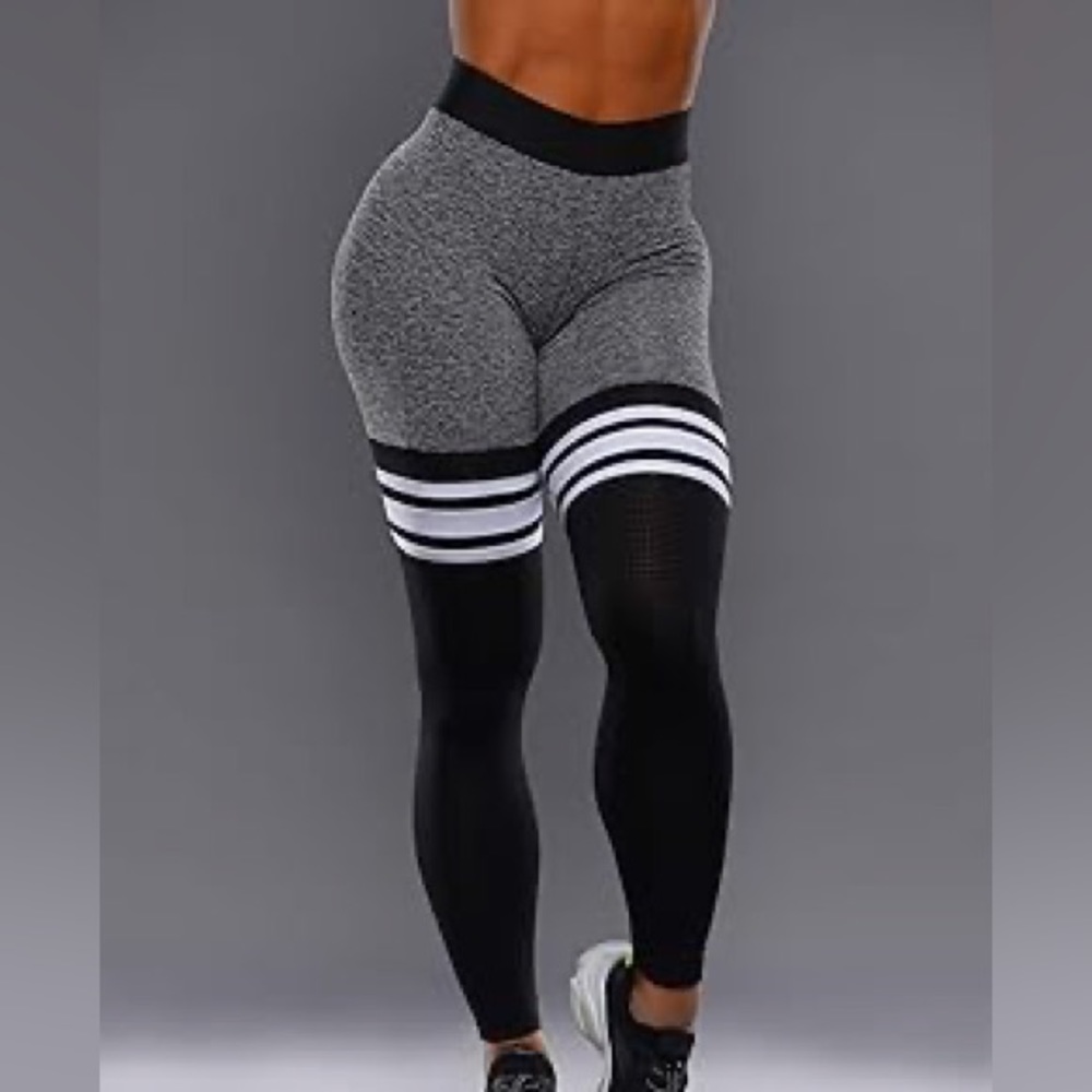 Grey & Black Bombshell Leggings - Medium